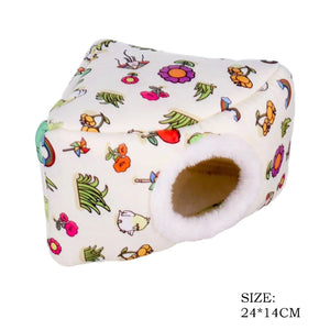 Parrot Cotton Nest Sleeping Bag Soft and Warm Bread Triangular Nest Cartoon Pattern Decoration Can Be Hung Inside The Cage