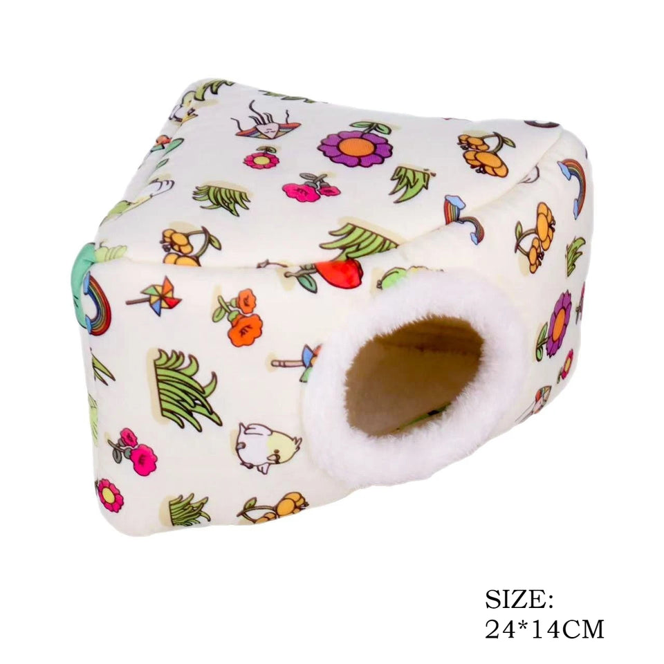 Parrot Cotton Nest Sleeping Bag Soft and Warm Bread Triangular Nest Cartoon Pattern Decoration Can Be Hung Inside The Cage