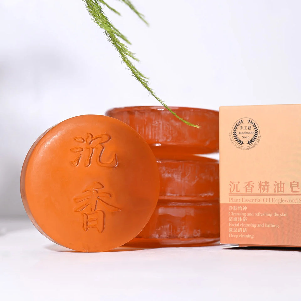 Natural agarwood essence soap, fresh and cleansing, refreshing fragrance, oil control bath soap