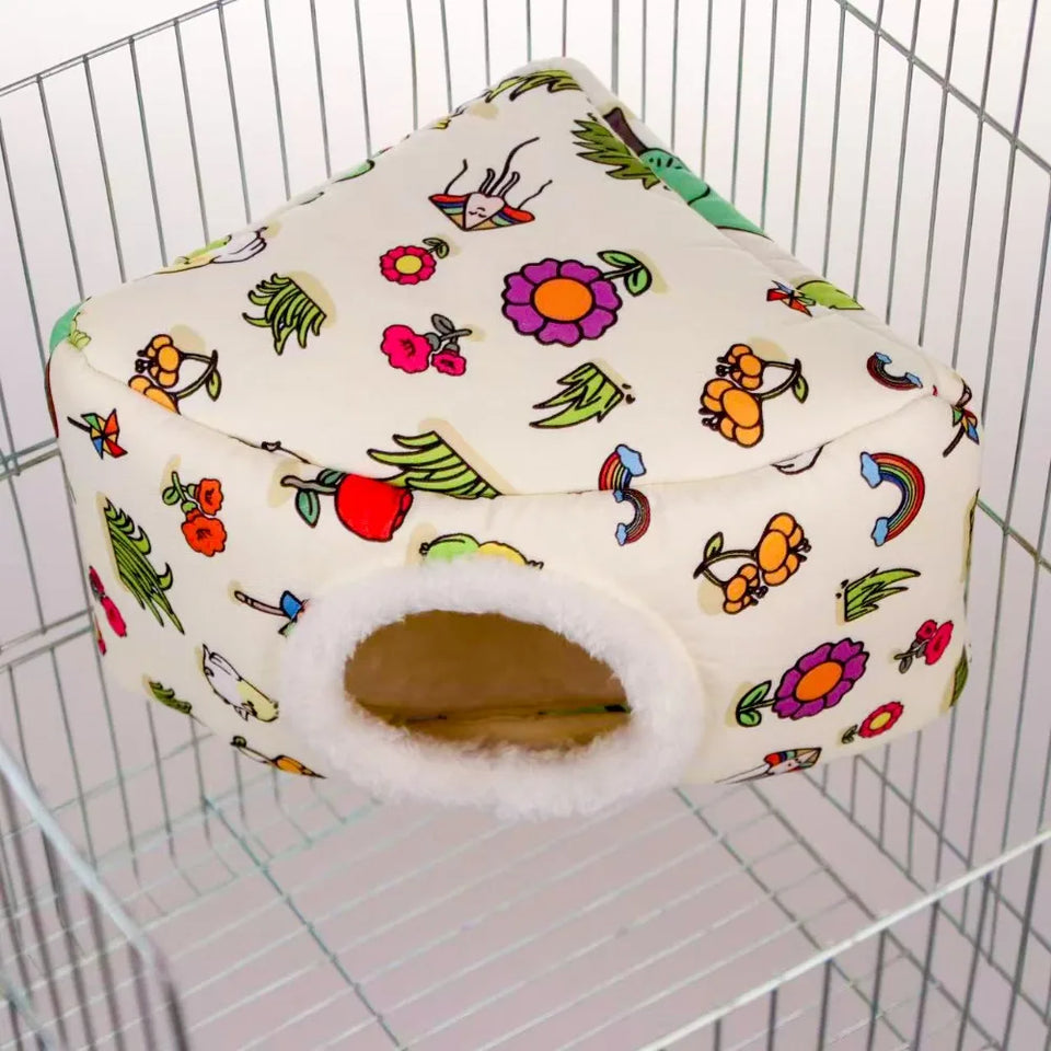 Parrot Cotton Nest Sleeping Bag Soft and Warm Bread Triangular Nest Cartoon Pattern Decoration Can Be Hung Inside The Cage