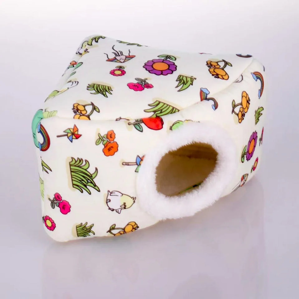 Parrot Cotton Nest Sleeping Bag Soft and Warm Bread Triangular Nest Cartoon Pattern Decoration Can Be Hung Inside The Cage